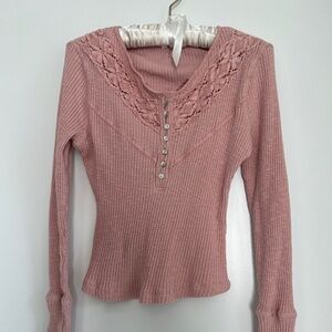 Free the Roses Bohemian Sweater Henley, Size M